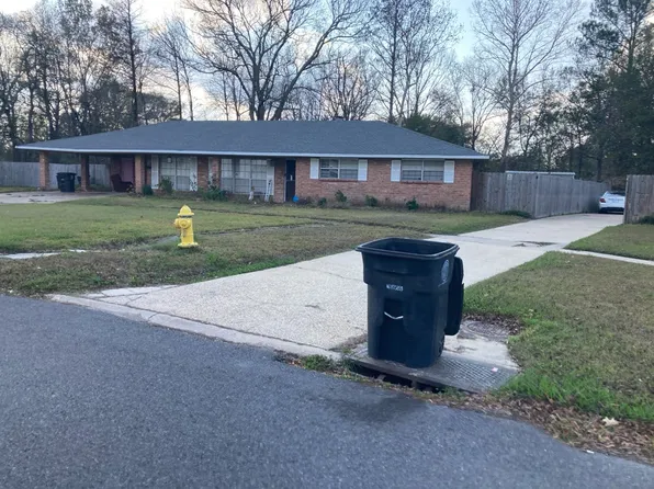 1201 Tamari Dr, Baton Rouge, LA 70815