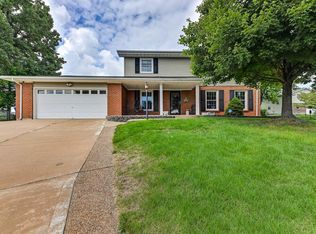 6 Windsor Ct, Saint Charles, MO