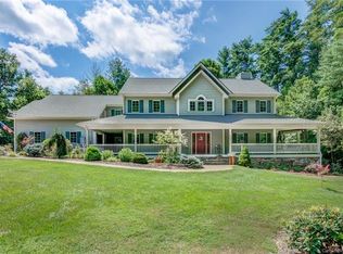 41 Ravenwood Dr, Fletcher, NC 28732