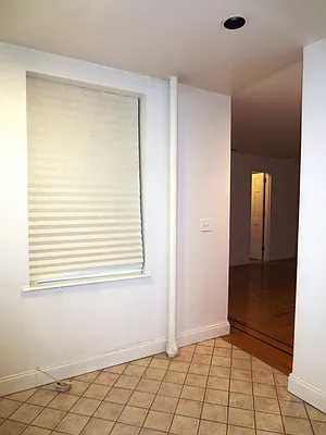 Rented by Waverly Realty Associates | media 34