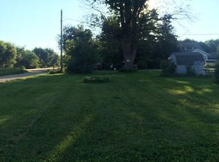 240 Grove St, Sugar Grove, IL 60554