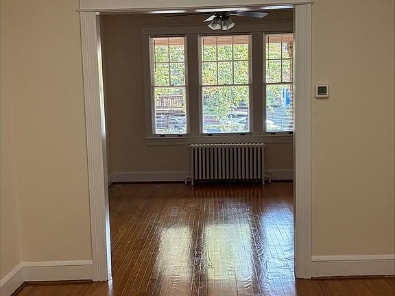 5th image of 2218 Tunlaw Rd NW