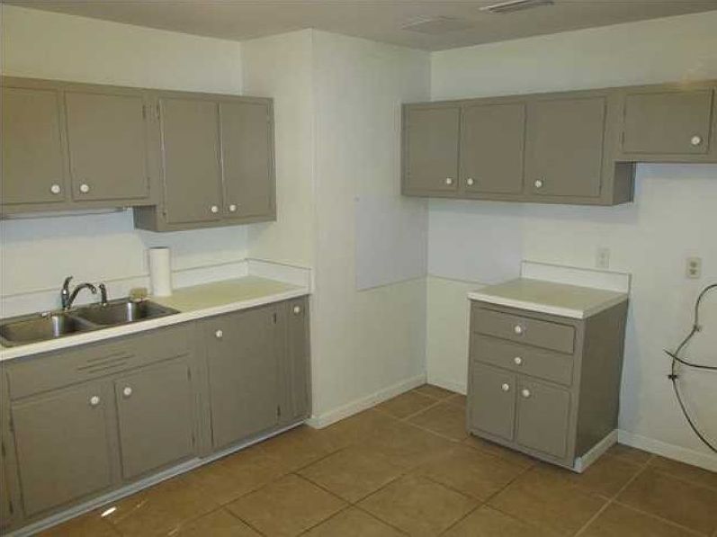 2nd image of 4063 Wesley Ln S