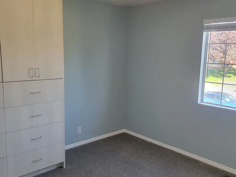 114 N 360 W — Photo 6
