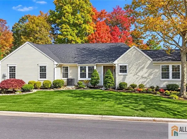 173 Concordia Cir, Monroe Township, NJ 08831