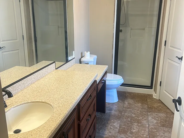 436 Silverstone Dr — Photo 4