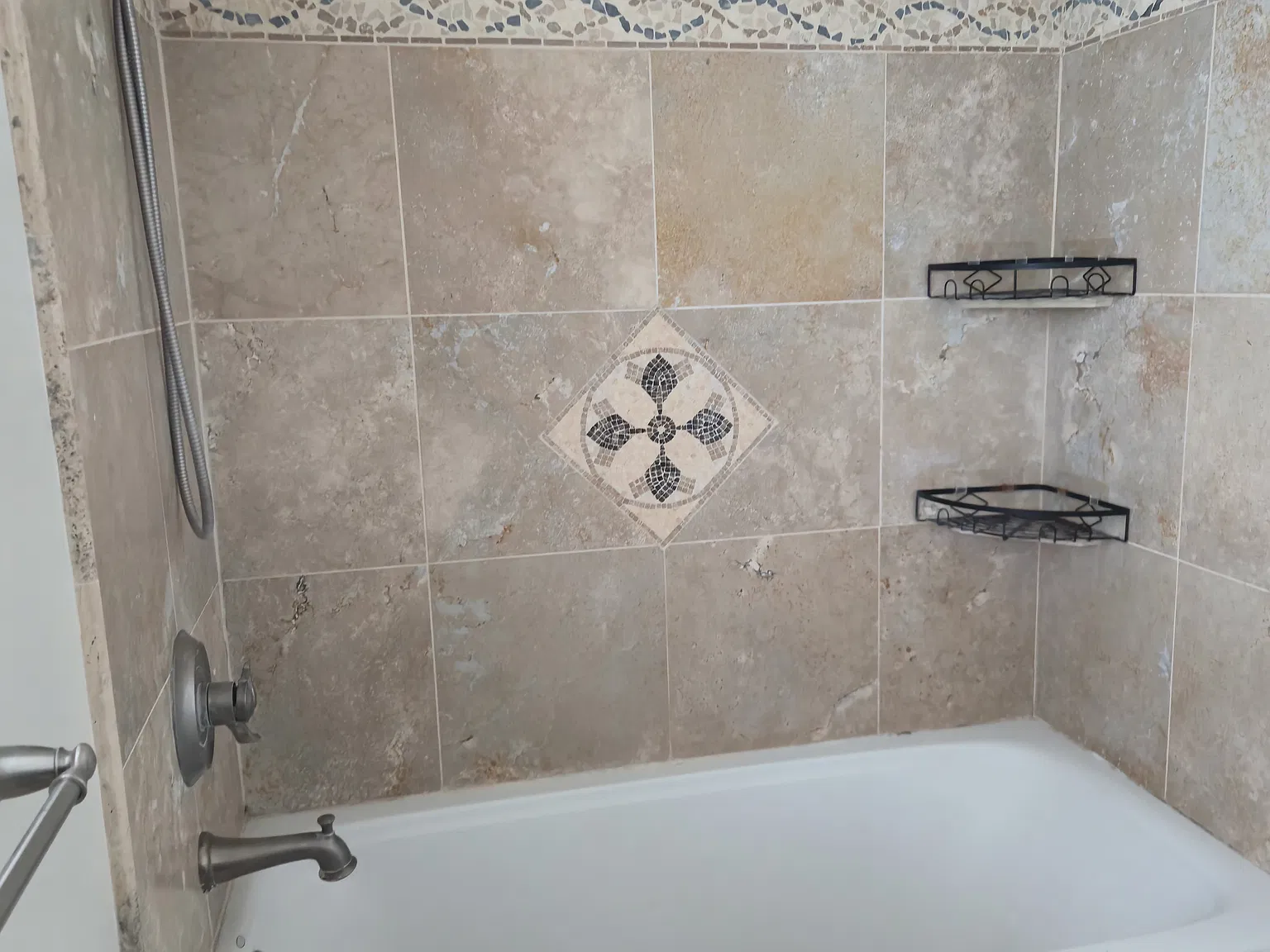 1 bed, 700 sqft, $2,700 — Photo 2