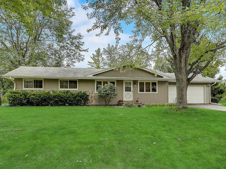1st image of 6241 W Ester Pl