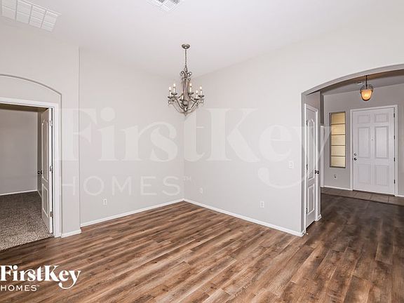 5th image of 1809 S 123rd Dr