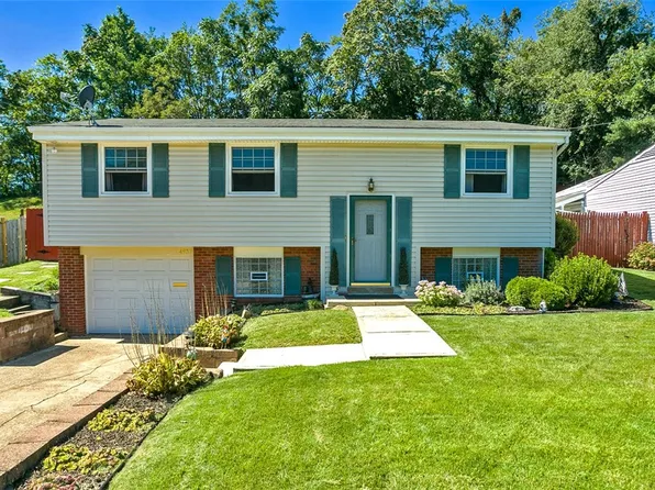 4937 Havana Dr, Pittsburgh, PA 15239