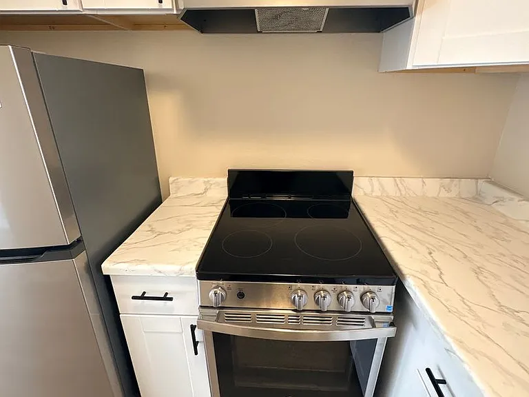 1626 N Santa Fe Ave — Photo 13