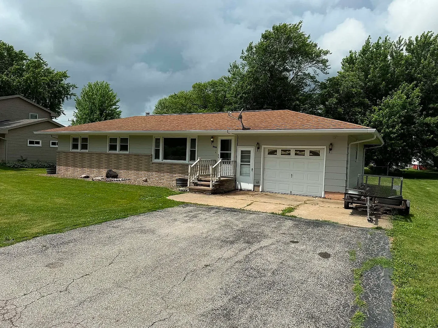 3 bed, 1.5 bath, 1104 sqft, $1,150 — Photo 4