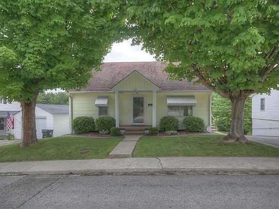 2nd image of 201 Bellevue Dr