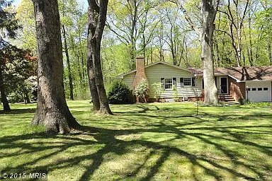 102 Drake Rd photo 1