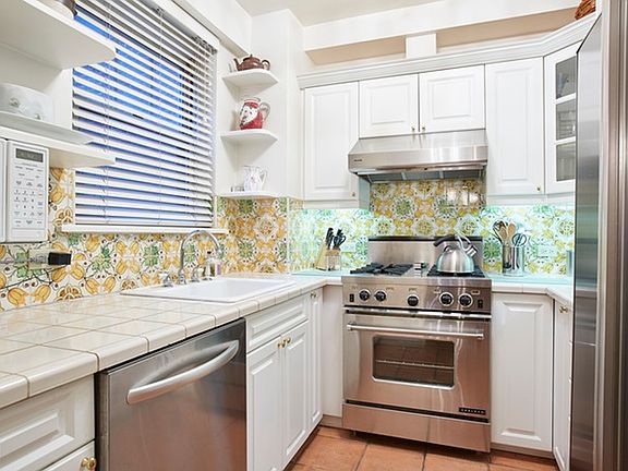 3rd image of 785 Park Ave APT 3B