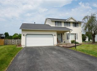 8111 Circuit Rider Path, Cicero, NY 13039