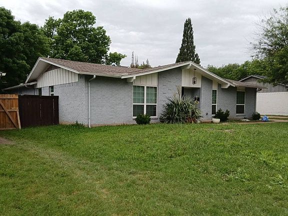 3rd image of 8148 Clearsprings Rd