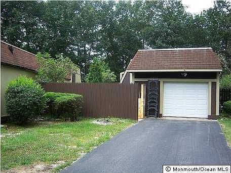 Attached Direct Entry Garage