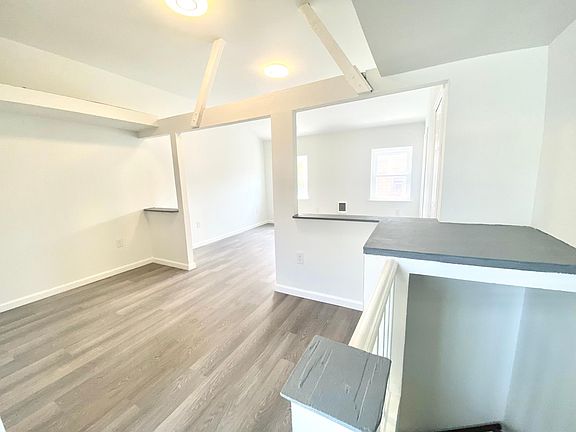 4th image of 721 Annin St