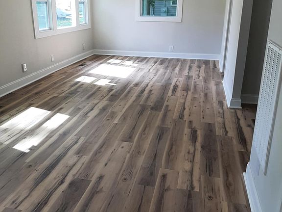 2nd image of 66 Vaughn St