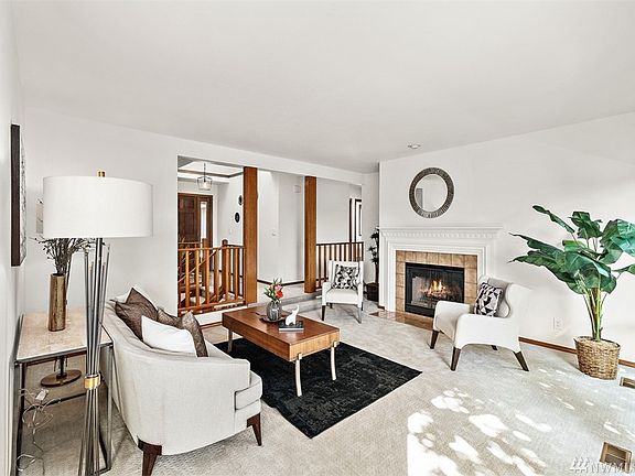 2nd image of 13915 SE 61st Pl