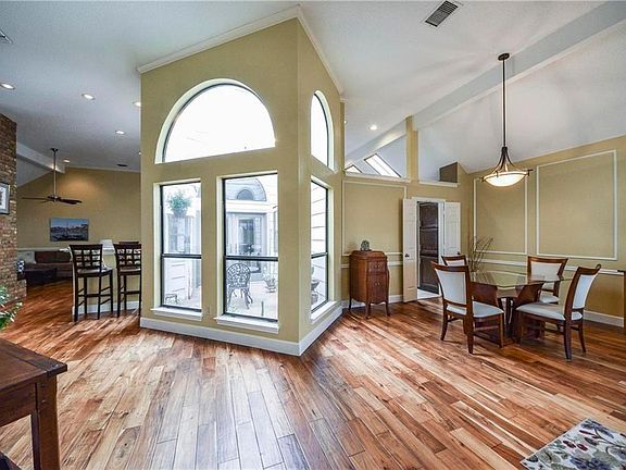 2nd image of 18920 Westwood Pl