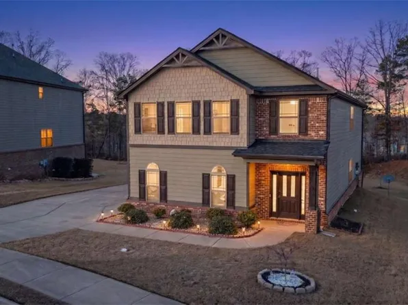 40 Quiet Water Ct, Covington, GA 30016