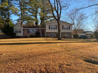 3902 Gardenside Dr NW, Huntsville, AL 35810