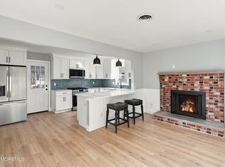 9 Caldwell Drive, Toms River, NJ 08757