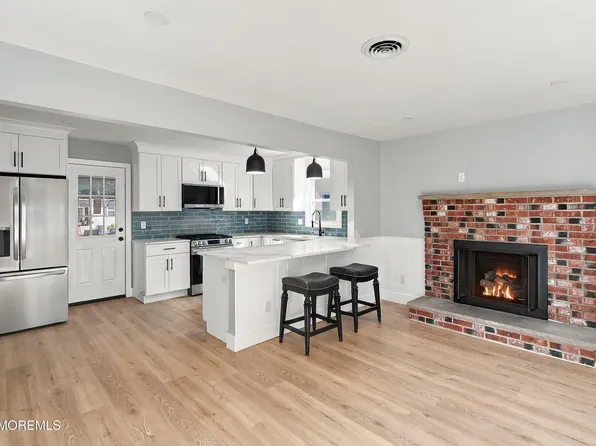 9 Caldwell Drive, Toms River, NJ 08757