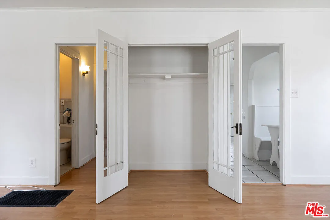 1 bed, 1.0 bath, 900 sqft, $2,200 — Photo 4