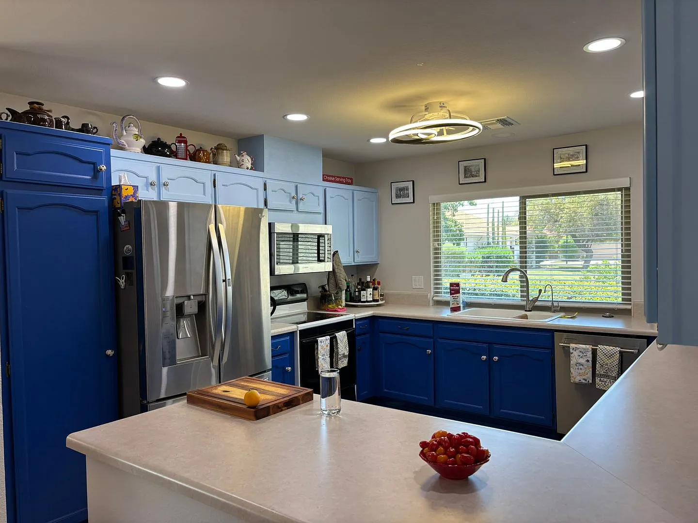 Beautifully updated 2 bedroom with large den/office area. In Leisure World a 45+ Active Adult Res... — Photo 3