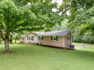 300 Lake Dr, Columbia, TN 38401