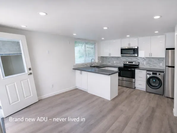 23513 Victory Blvd, West Hills, CA 91307