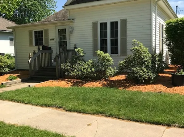 1122 W 3rd St, Boone, IA 50036