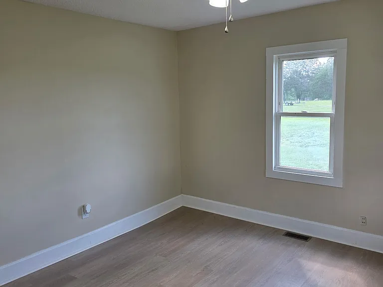 835 Parkside Rd — Photo 17