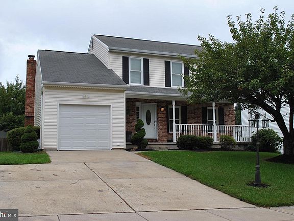 2nd image of 806 Fairwind Dr
