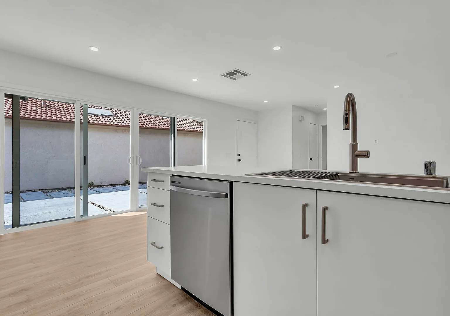 134 Orchard — Photo 2