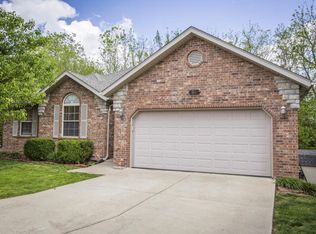 4630 S Elizabeth Dr, Springfield, MO 65810
