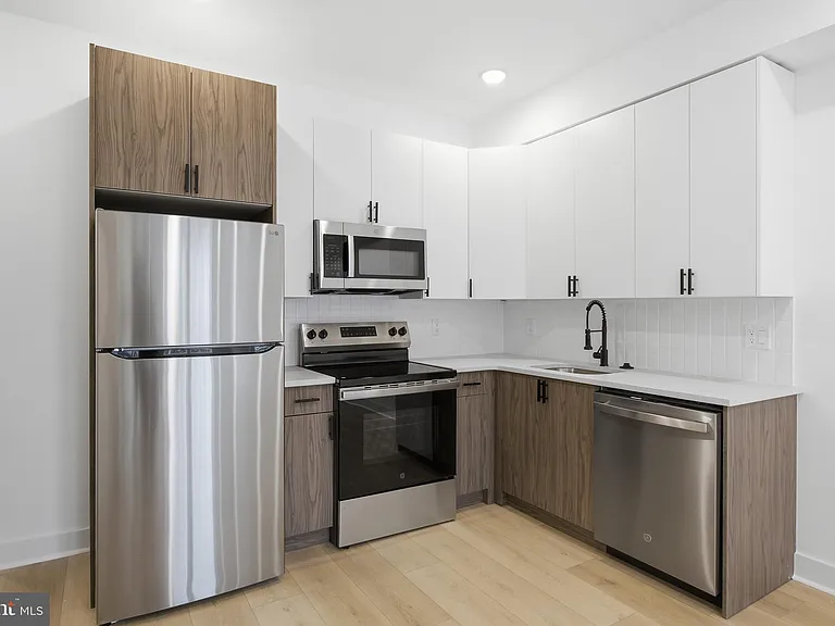 2237 N 16th St #1 — Photo 5
