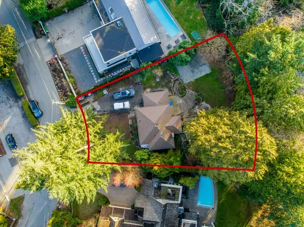 4325 Morgan Cres, West Vancouver, BC V7V 2P1