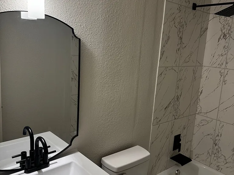 Worth — Photo 36