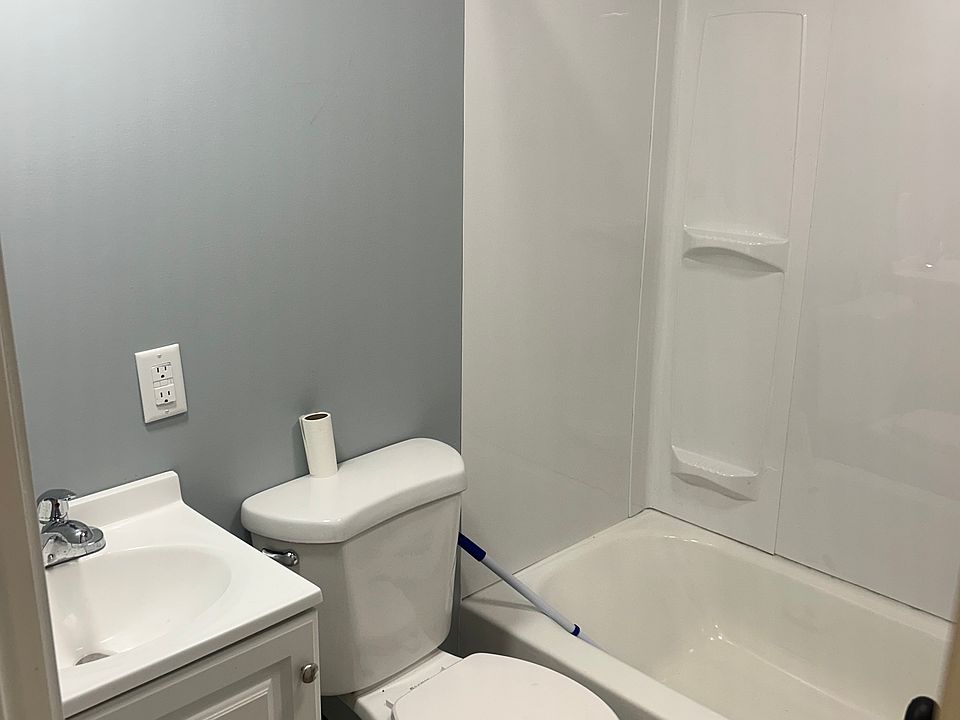 1st image of 180 Blake Blvd APT 4