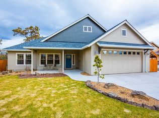 1036 SW Rimrock Way, Redmond, OR 97756