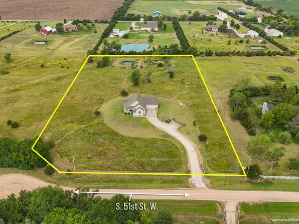 9951 S 51st St W, Peck, KS 67120
