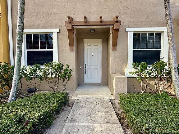 2nd image of 433 Amador Lane #2