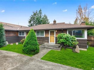 2006 S 272nd St, Kent, WA 98032