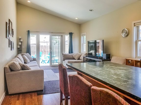 2nd image of 22622 Evalyn Ave