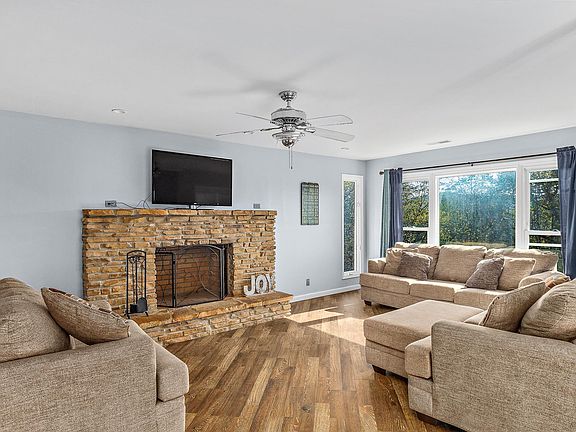 5th image of 340 Hill Top Ln
