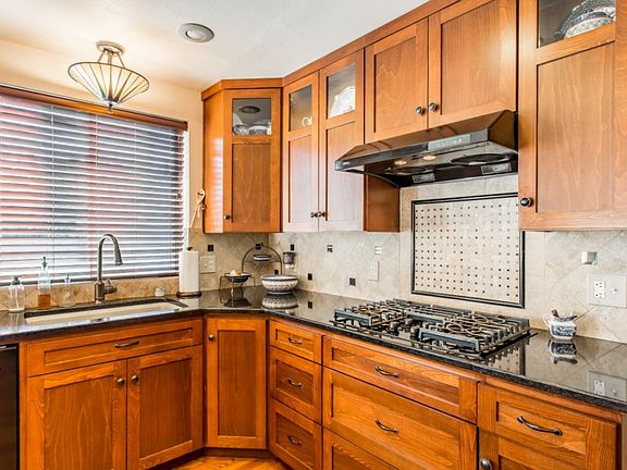 5th image of 10819 211th Avenue Ct E